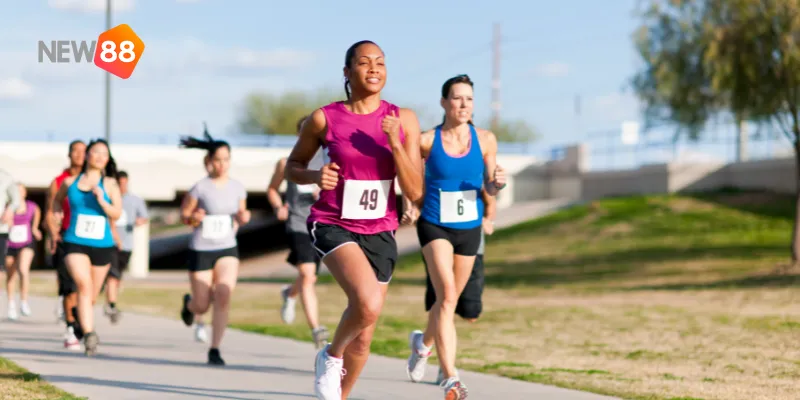 Chạy vượt chướng ngại vật: Bí quyết để chinh phục mọi thử thách 2 Xây dựng nền tảng thể lực giúp bạn duy trì phong độ trên đường đua.